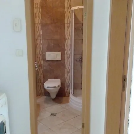 Bravo 5 Sunny Lejlighed *