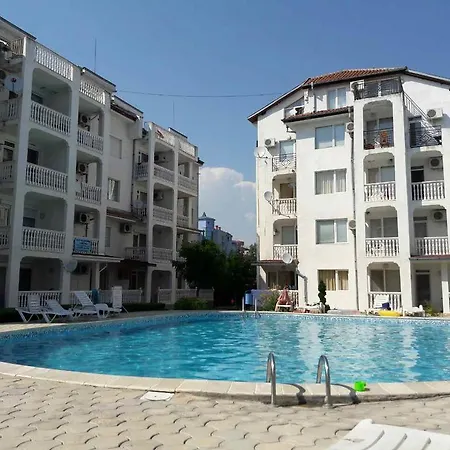 Apartment Bravo 5 Sunny